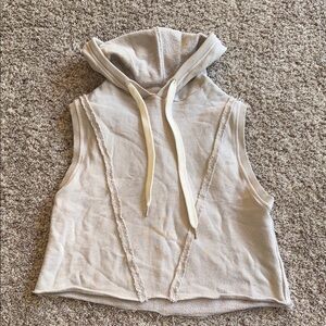Maaji lounge sleeveless cropped hoodie size medium